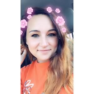 Meet your Posher, Olivia